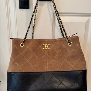 Chic Tan and Black Quilted Shoulder Bag
